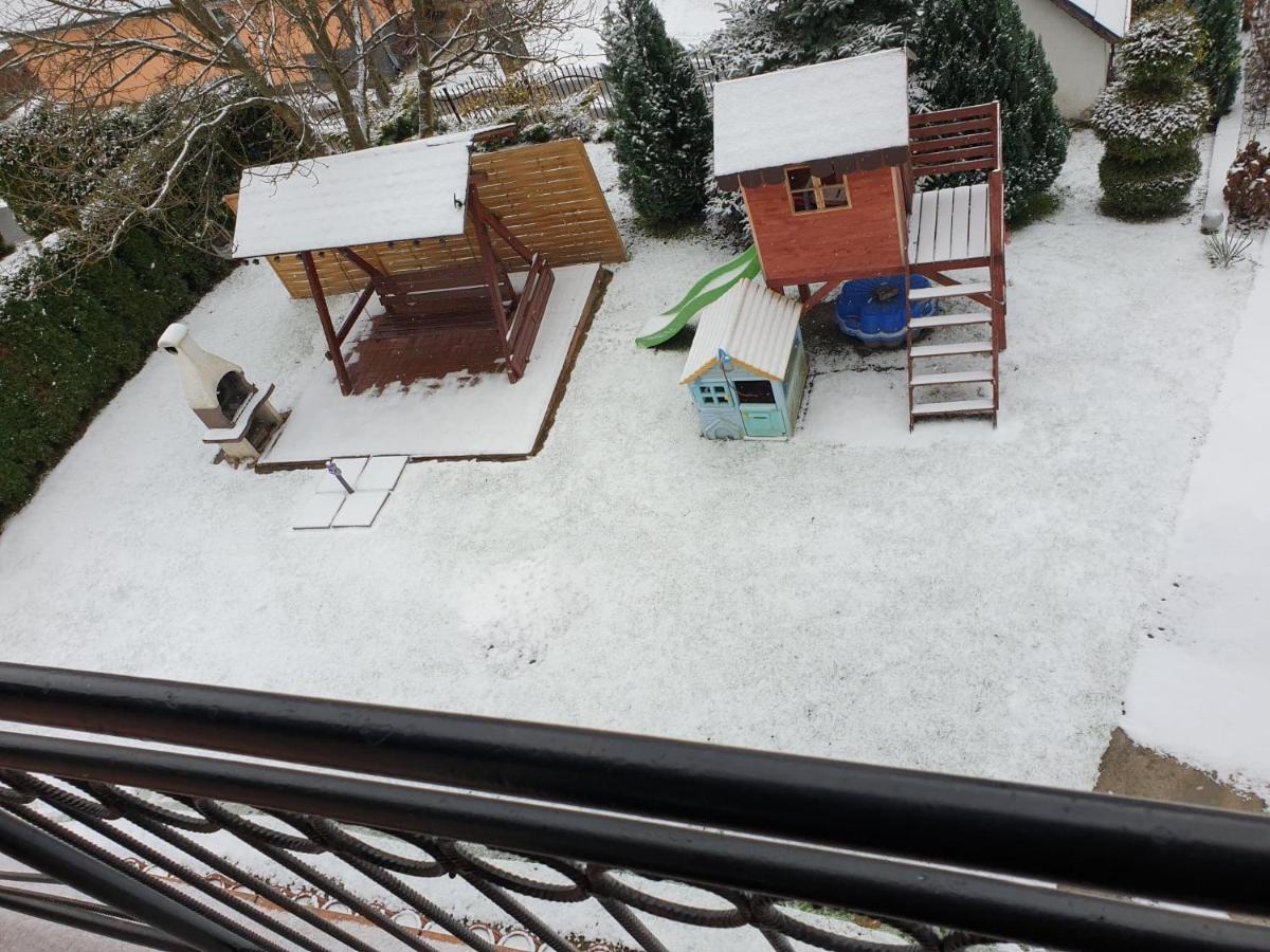 Sloneczne Apartamenty Krościenko Exterior foto