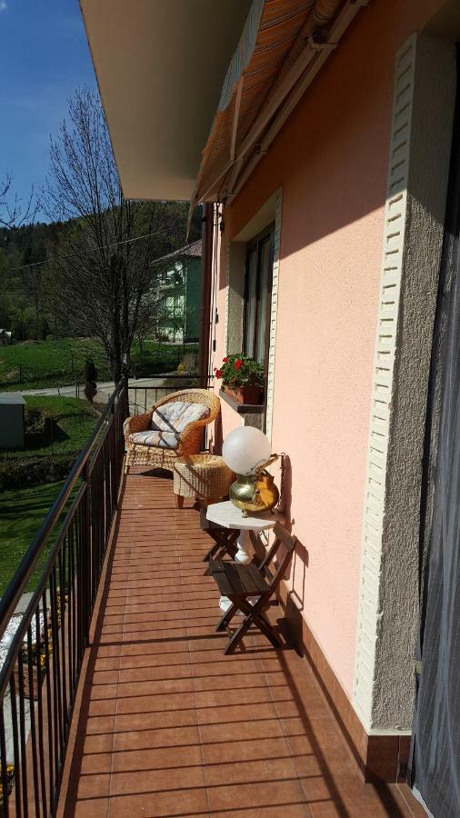 Sloneczne Apartamenty Krościenko Exterior foto